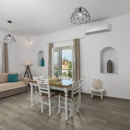 Loulou House Villa *